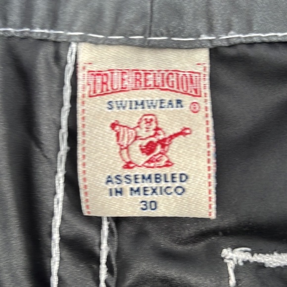 Men’s True Religion Swim Shorts. - Picture 6 of 7